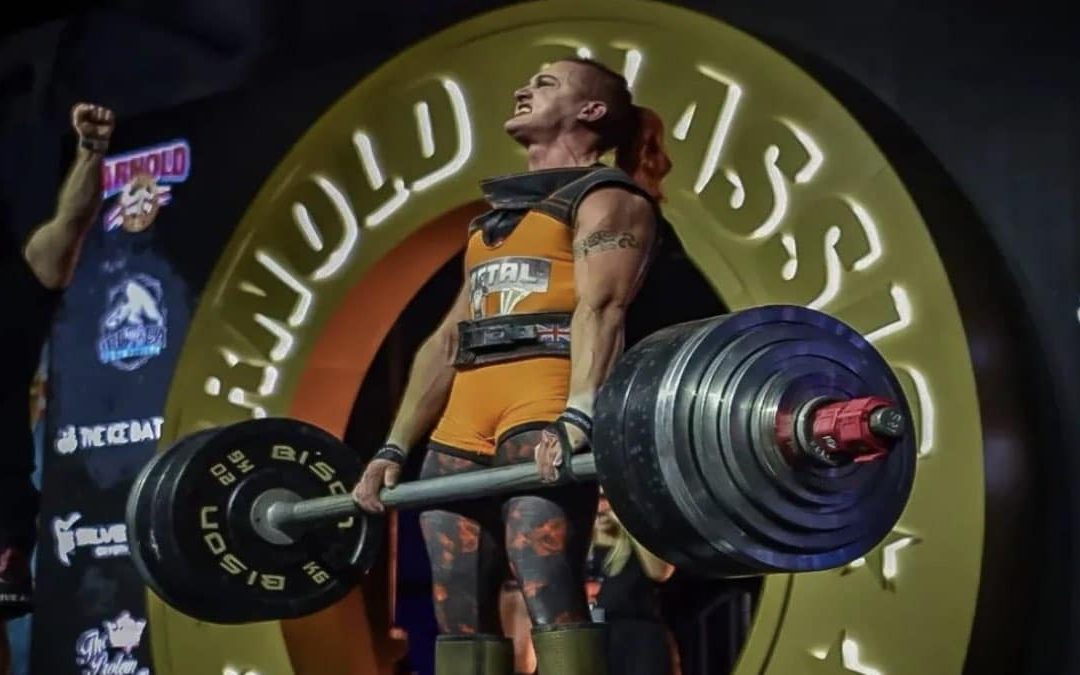 Rhianon Lovelace Scores an Axle Deadlift World Record of 261.5 Kilograms (576.5 Pounds)