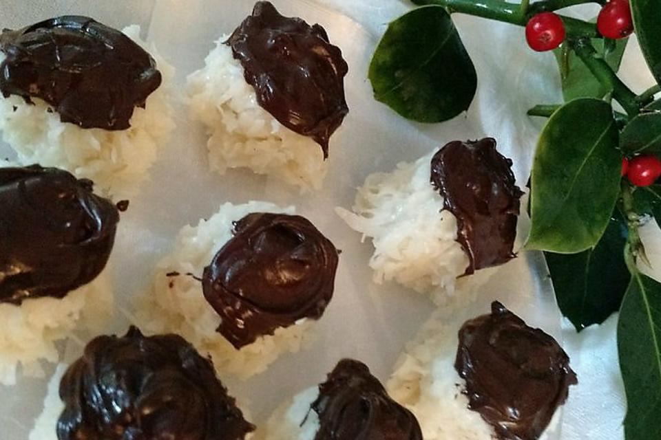 Easy Chocolate ​Coconut Drop Refrigerator Candy Recipe: Bet You Can’t Eat Just One for Dessert | Candy | 30Seconds Food